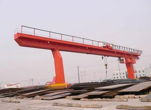 龍門吊司機操作證的有效期是多久，如何進行更新或續證？